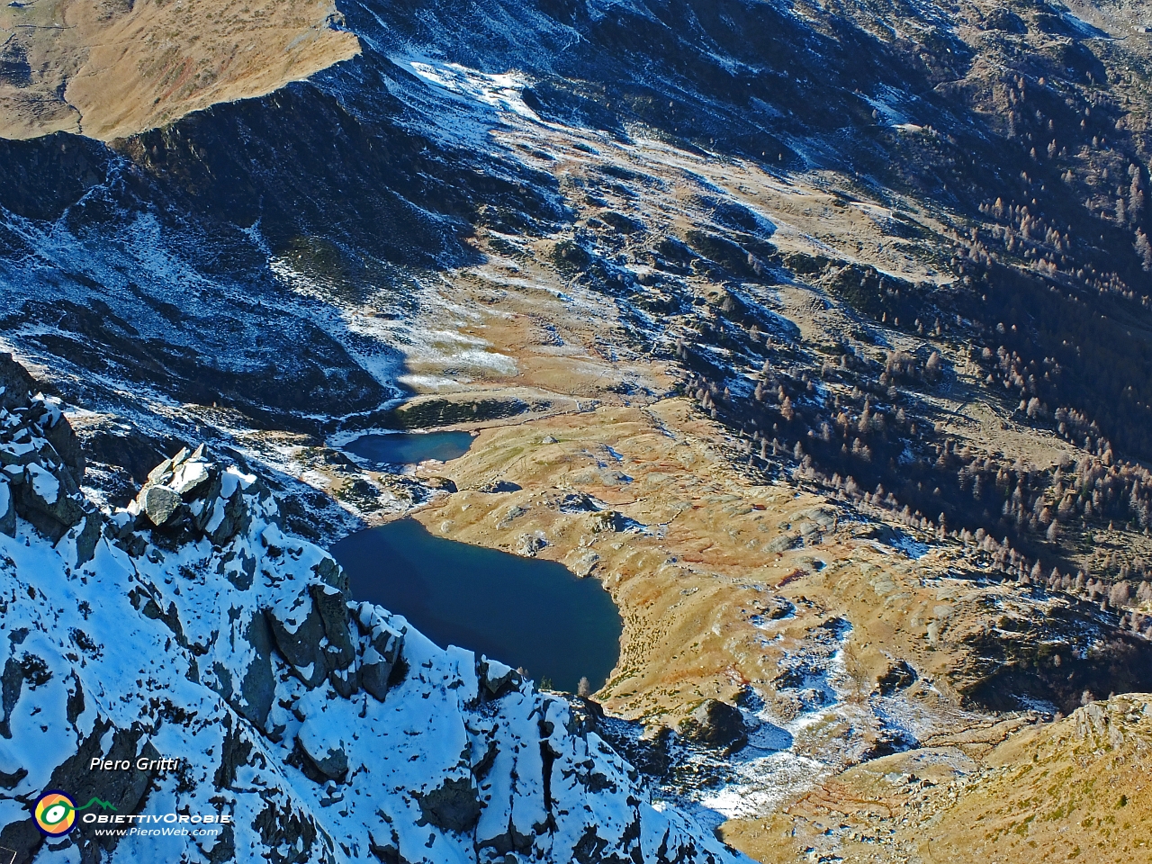 40 Zoom sul Laghi di Porcile, Alto e Piccolo.JPG